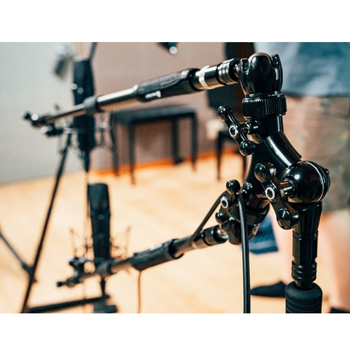 O2x – Dual Arm Orbital Boom with Interchangeable Arms