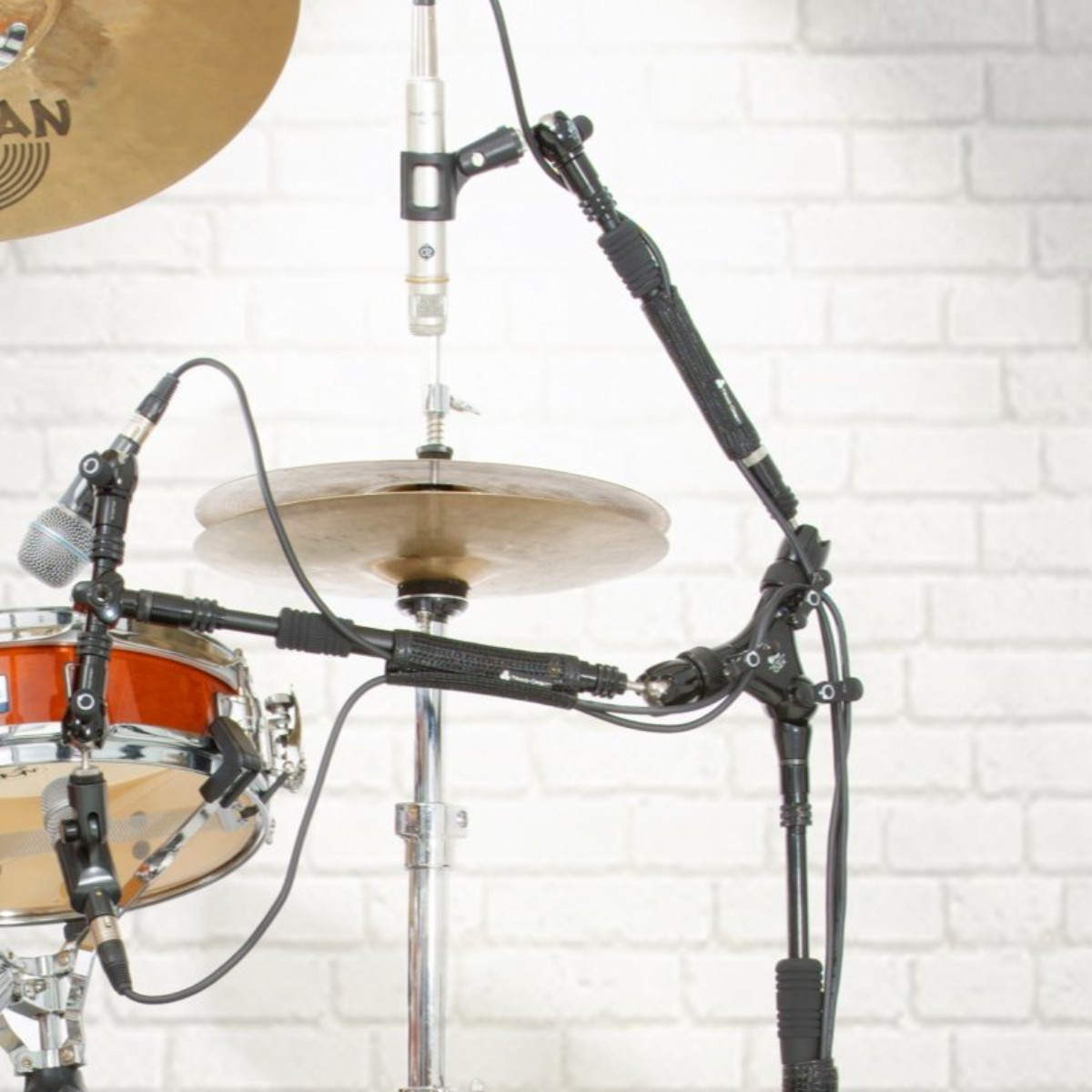 O2x – Dual Arm Orbital Boom with Interchangeable Arms