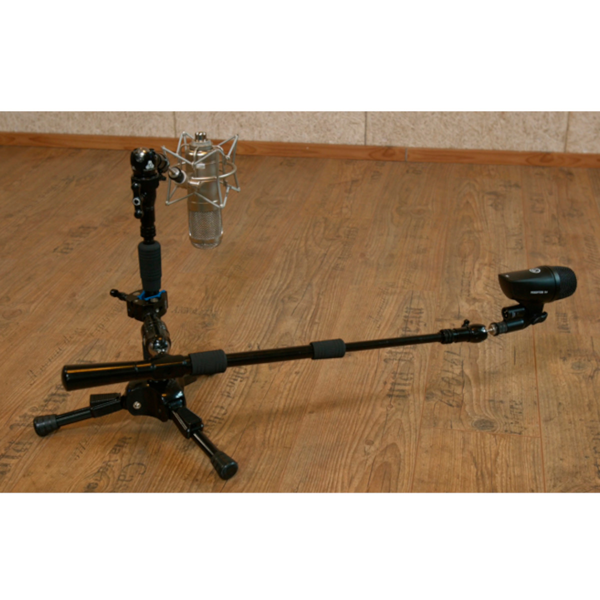 OM – Mini Single Arm Orbital Boom