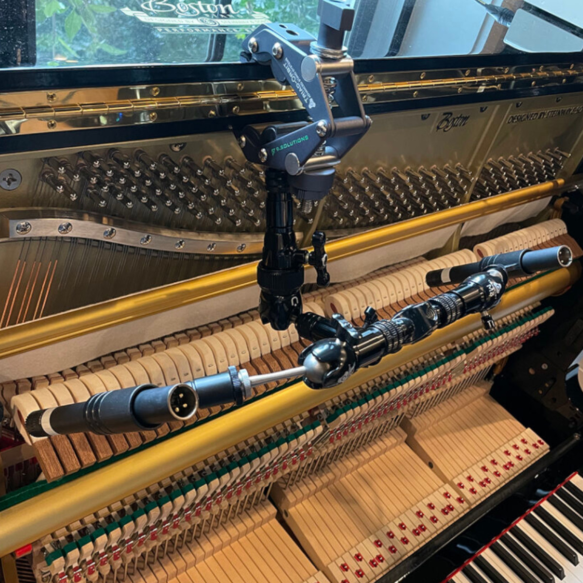 IO-GC – Synergy Series IO-Equipped Grip Clamp