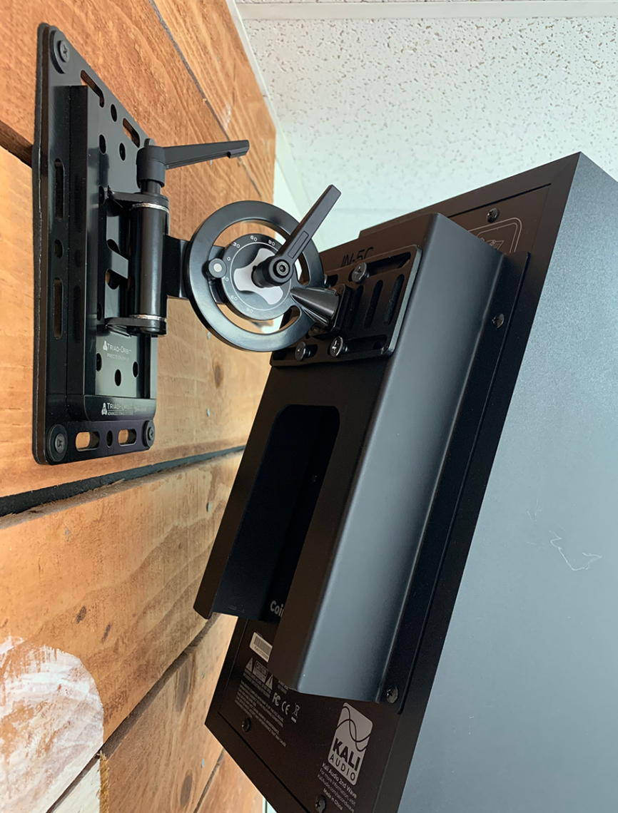 SM-UM1 – Universal Speaker Mounting System